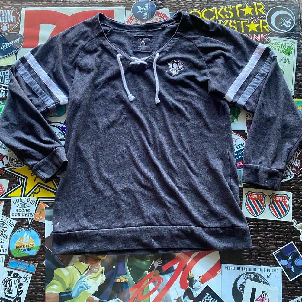 Pittsburg Penguins Pullover!